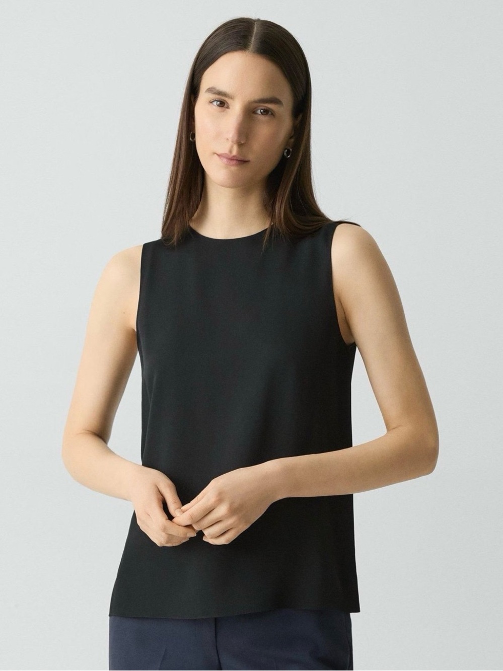 Theory Black Sleeveless Crewneck Shell Tank